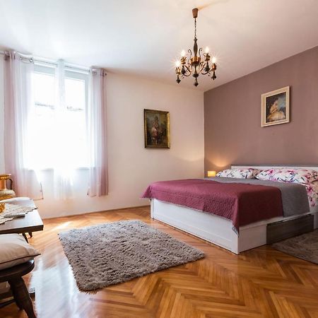 Drago 2Br Apt. In Old Town ザダル エクステリア 写真